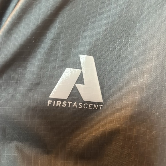 Eddie Bauer Dark Gray First Ascent Lightweight  Hooded Shell /  Jacket Women’s S - Picture 3 of 14